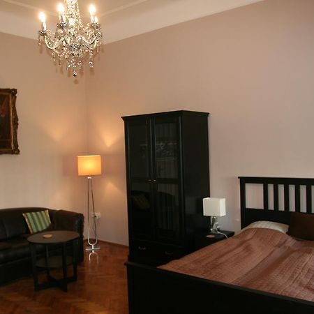 Diamonds Apartment With 2 Rooms Near Guzsdu Udvar Budapest Eksteriør bilde