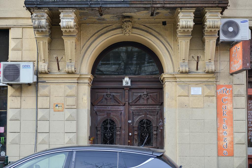 Diamonds Apartment With 2 Rooms Near Guzsdu Udvar Budapest Eksteriør bilde